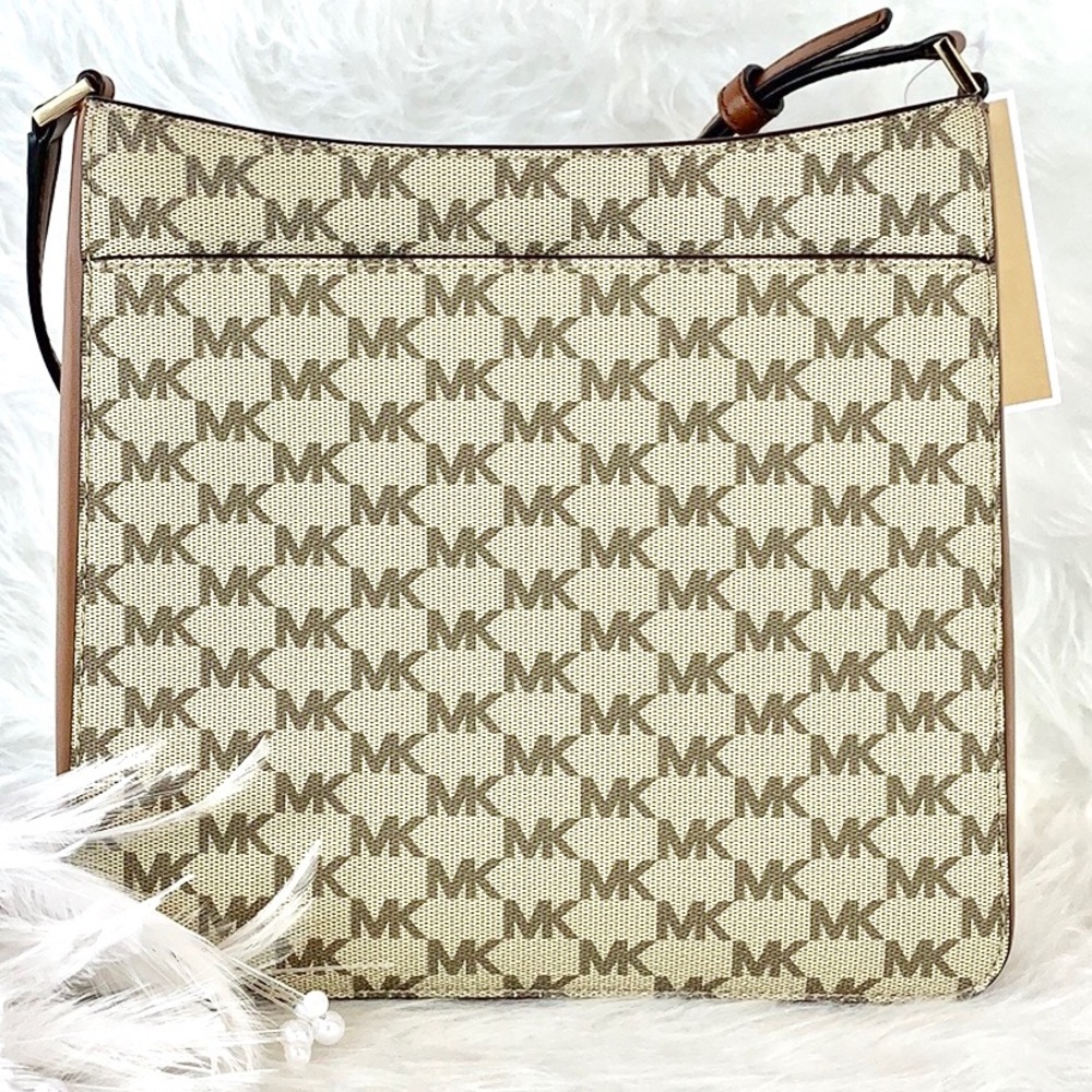 👜New Michael Kors 👜Gloria Natural Luggage Pocket - Picture 4 of 8